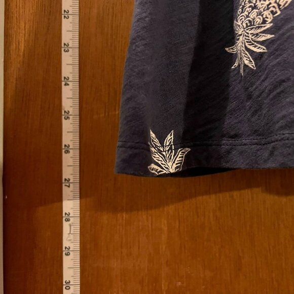 Size 3X - Old Navy - Dark Blue Short Sleeve Pineapple T-Shirt - Picture 5 of 6